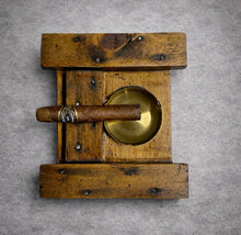 Load image into Gallery viewer, WINSTON