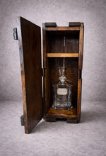 Load image into Gallery viewer, FLEET & DECANTER SET