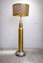 Load image into Gallery viewer, 4-INCH/50 CALIBER LAMP