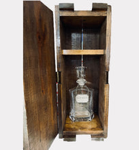 Load image into Gallery viewer, FLEET & DECANTER SET
