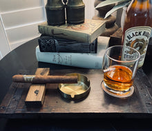 Load image into Gallery viewer, SPENCER CIGAR GIFT SET