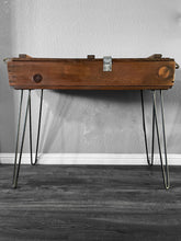 Load image into Gallery viewer, HASTINGS