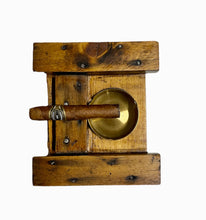 Load image into Gallery viewer, CIGAR ASHTRAY GIFT BOX
