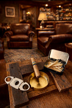 Load image into Gallery viewer, CIGAR ASHTRAY GIFT BOX
